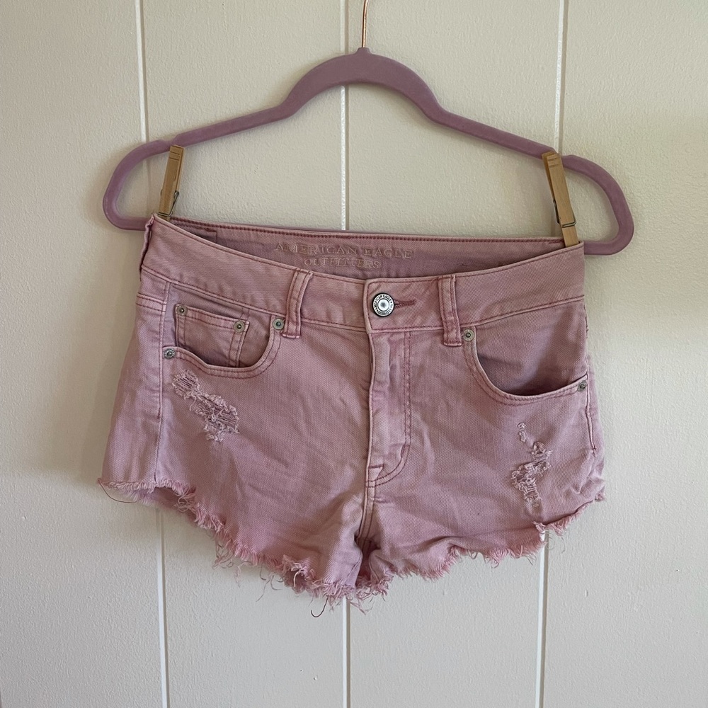 American Eagle size 2 short, distressed shorts.